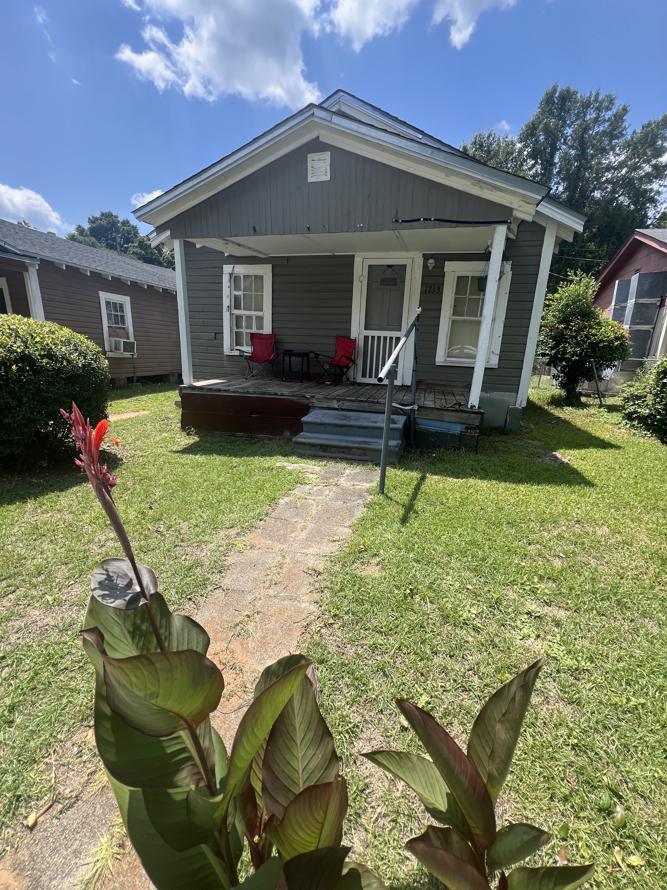 1213 S Van Buren Ave