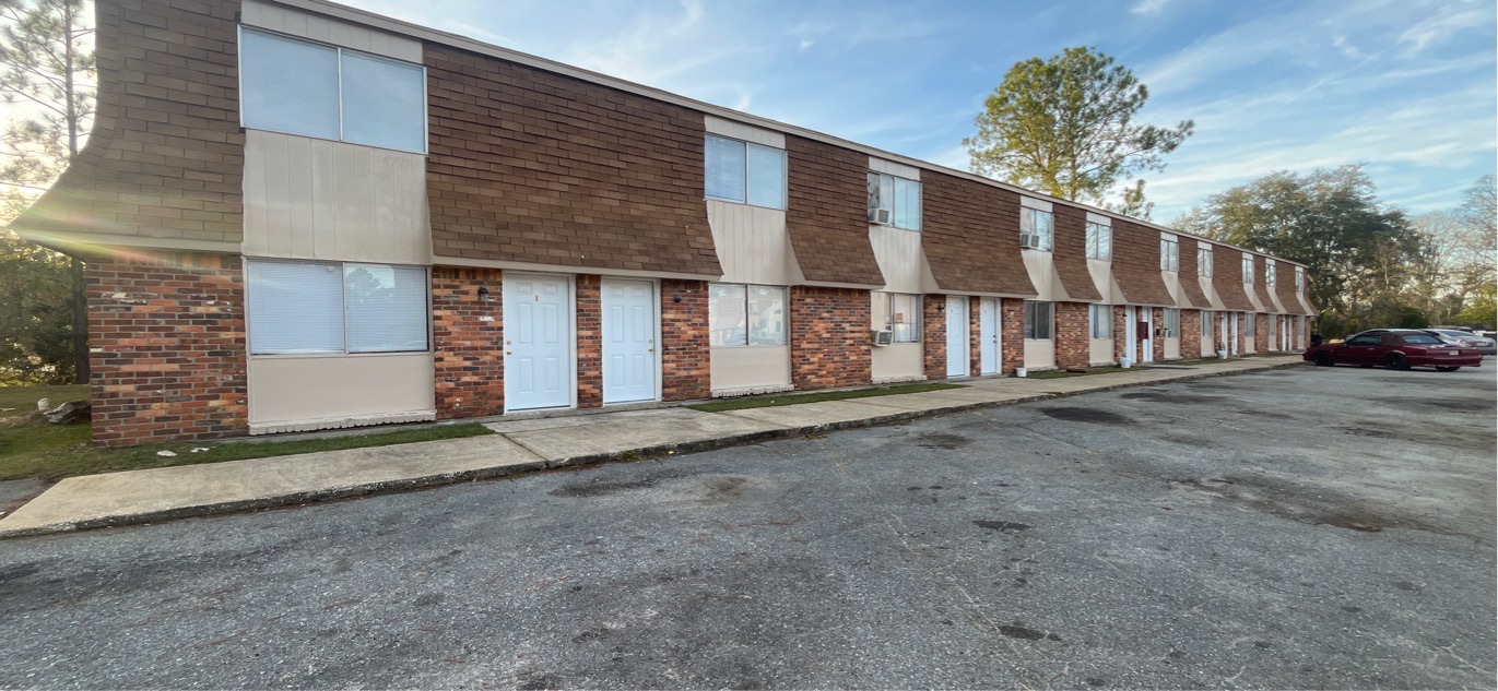 2137 West Gordon Avenue - 9