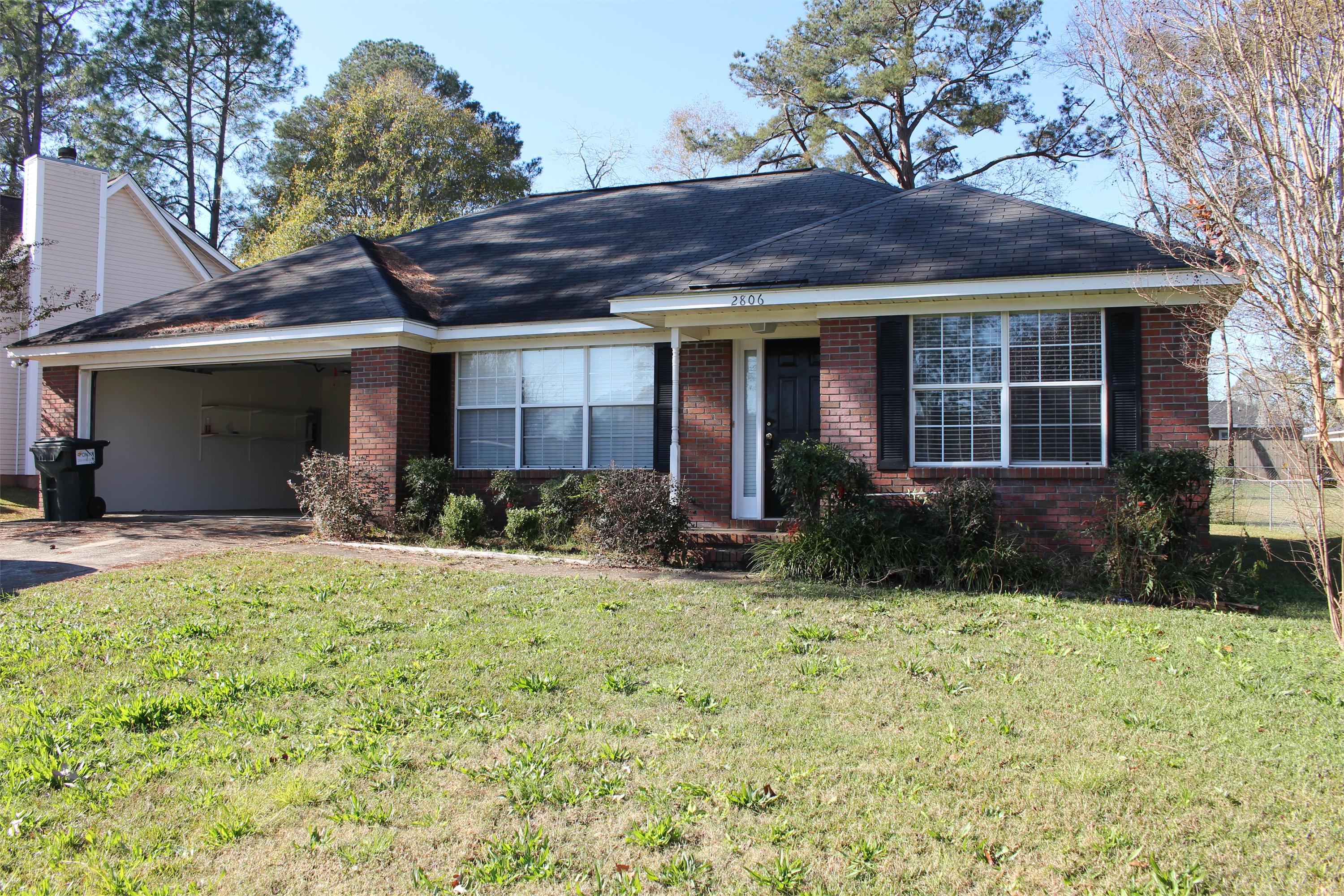 2806 Stonewater Dr