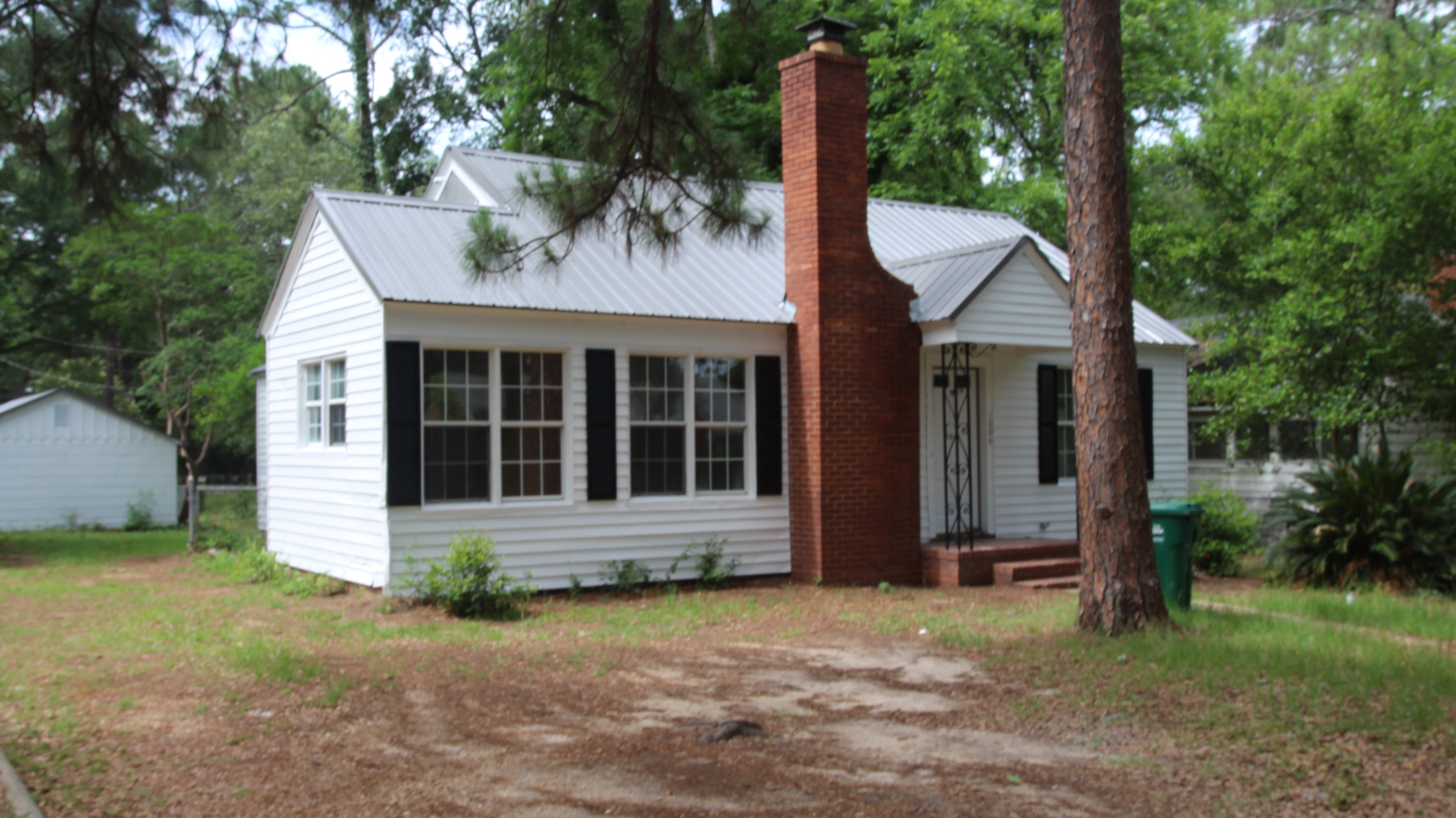 Property main image