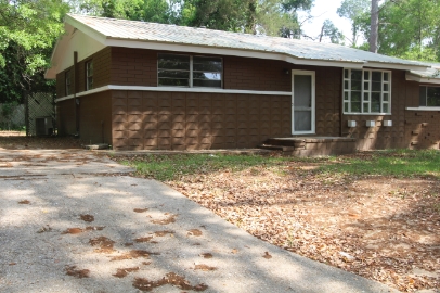 1306 Maryland Drive - B