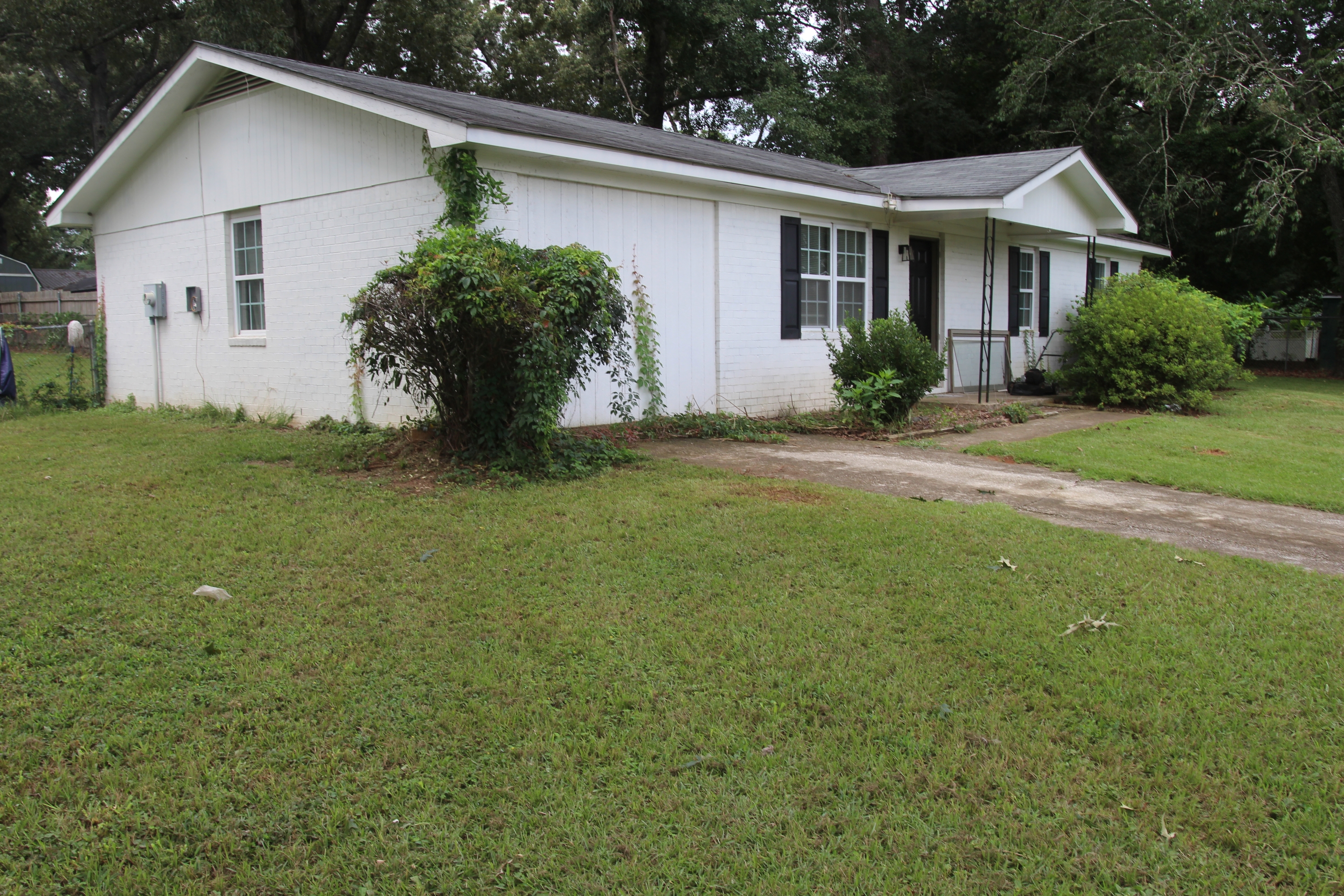 127 Colonial Drive - 1