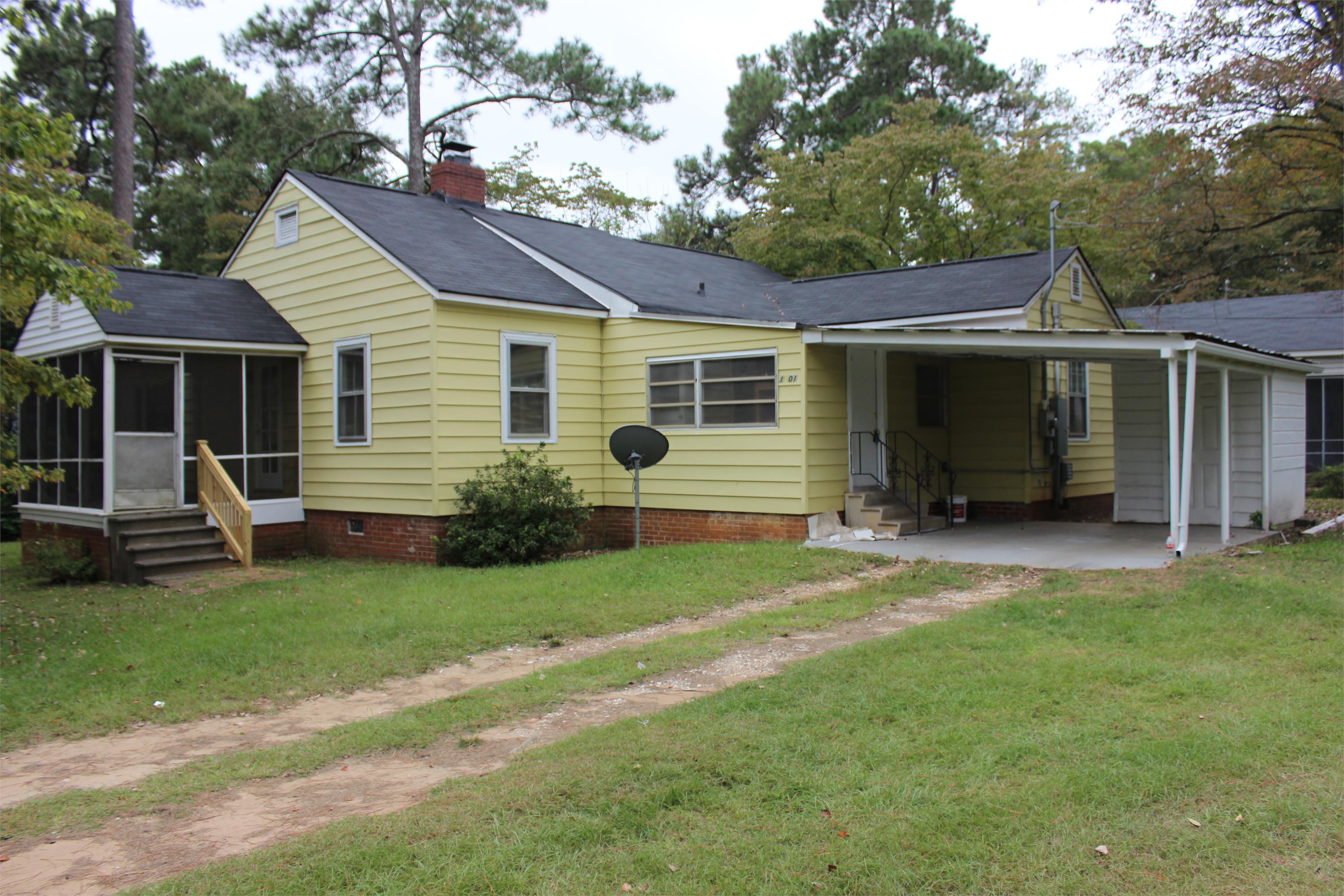 1401 4th Ave W.
