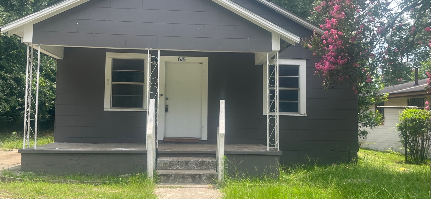 Cherry Avenue 616 - 1