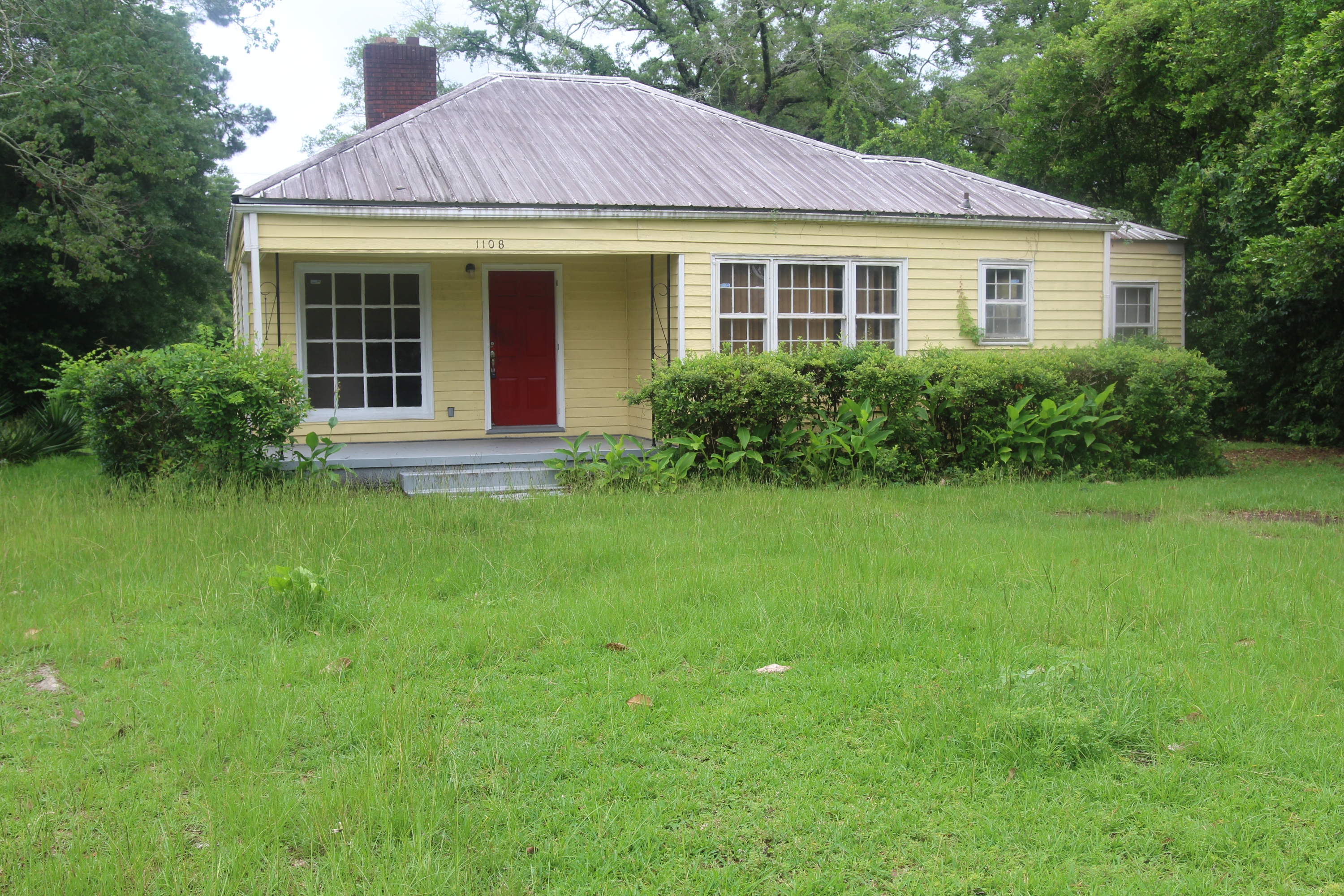 Property main image